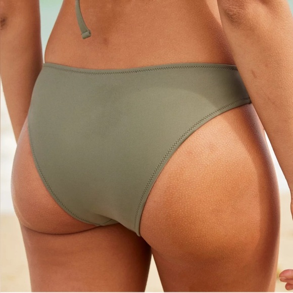 Aerie 2 pc Halter Voop & Cheeky Bottoms - Picture 4 of 11